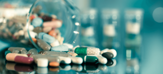 How do CCGs decide what drugs to include on their local formulary?